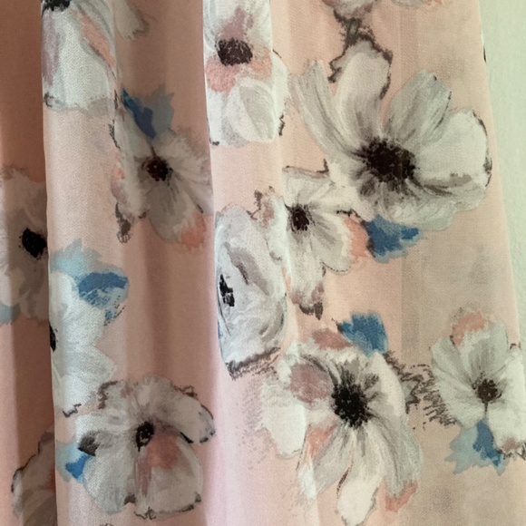 Pink floral midi dress - Picture 4 of 11